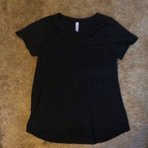 Solid black T